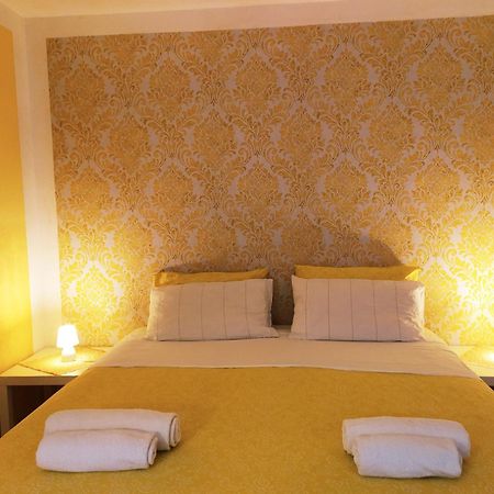 Two Steps From Rialto Bridge Hotel Veneza Exterior foto